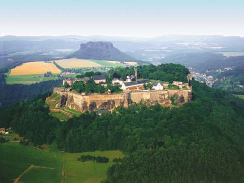 Diercke Karte Die Festung Königstein (Elbsandsteingebirge) als Schrägluftbild