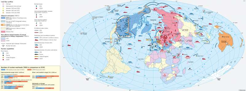 The World | The Cold War Era (1949–1989) | Alliances since World War Two | Karte 32/3